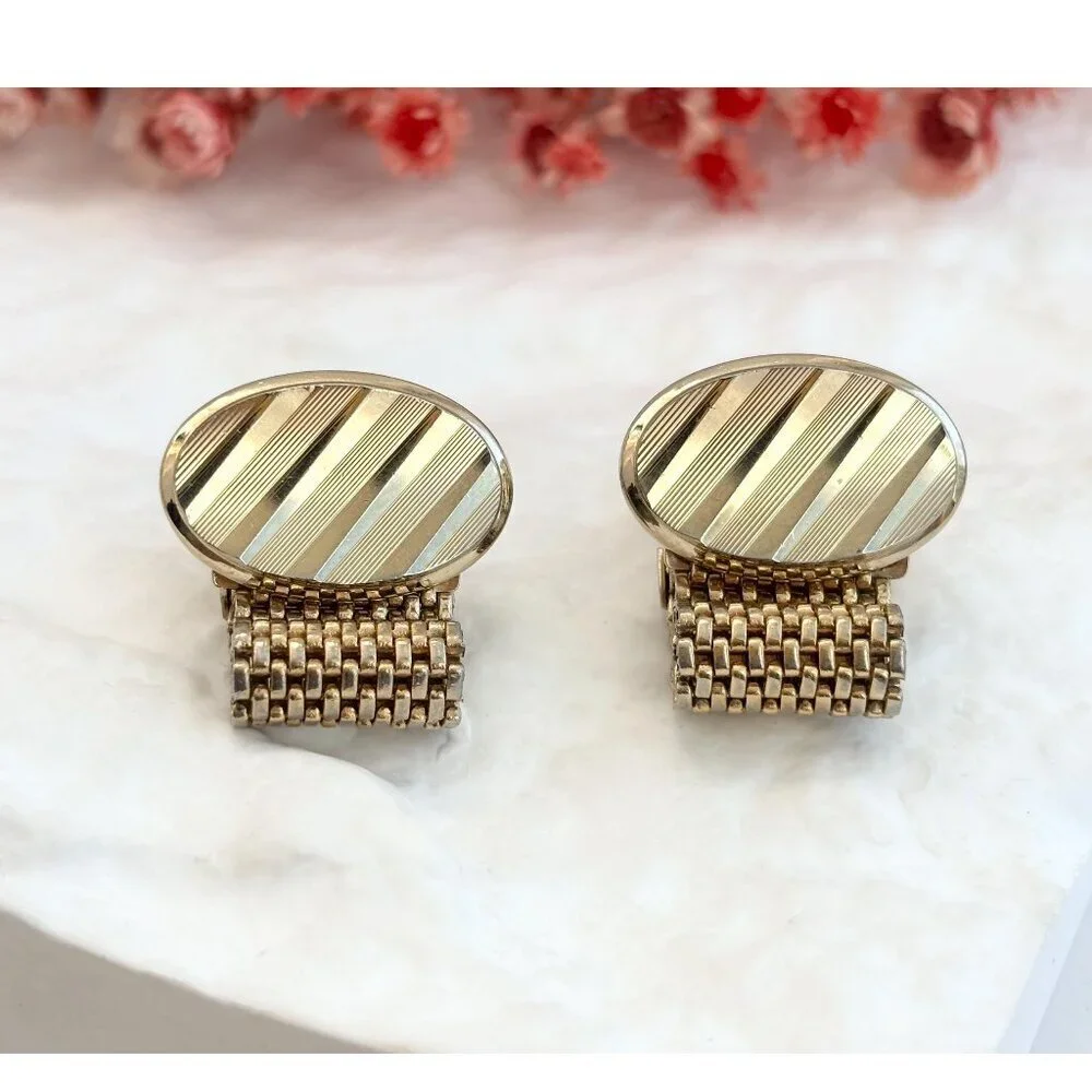 Textured Midcentury Style Oval Retro Gold Toned Round Vintage Cuff Links